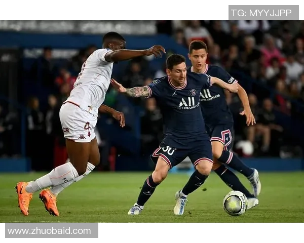 《天天向上足球球星专场大揭秘精彩瞬间回顾》