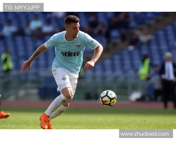 全球足球组织发展与顶级球星风采分析及其对现代足球格局的影响