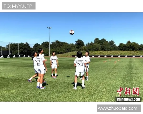 当绿茵场遇见深情时光足球巨星用热爱书写不朽传奇