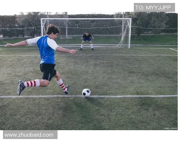 球星经典动作解析与实战技巧教学助力足球技能提升